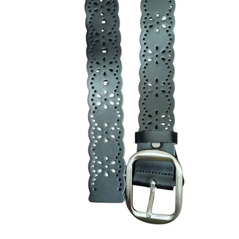 Black Leather Scalloped Cutout Belt Floral Laser Cut Silver Buckle Women Sze48in